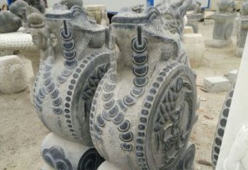 泉州古韵深远，金蟾抱鼓石仿古门墩雕塑