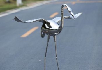 泉州中领雕塑：酒店装饰精美仙鹤雕塑