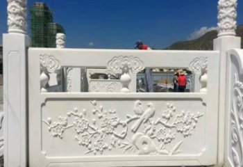 泉州梅花石雕塑栏板——为您的室内外空间带来精美的艺术气息