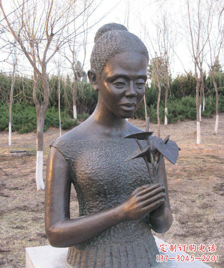 泉州浪漫艺术·女人铜雕
