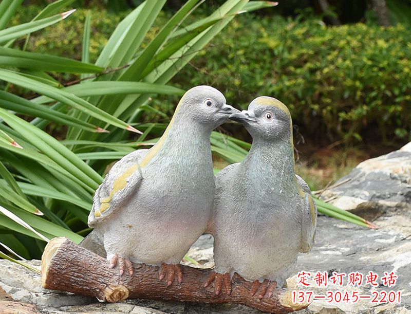 泉州南京抗战胜利纪念馆和平鸽雕塑,历久弥新