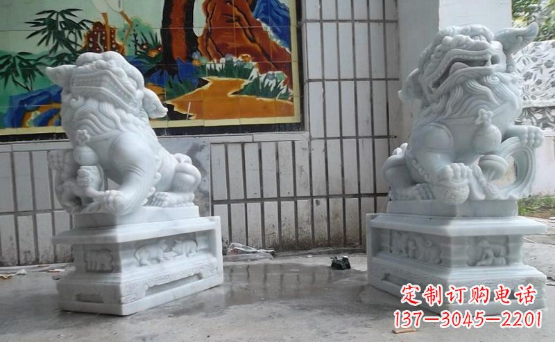 泉州南狮汉白玉狮子石雕