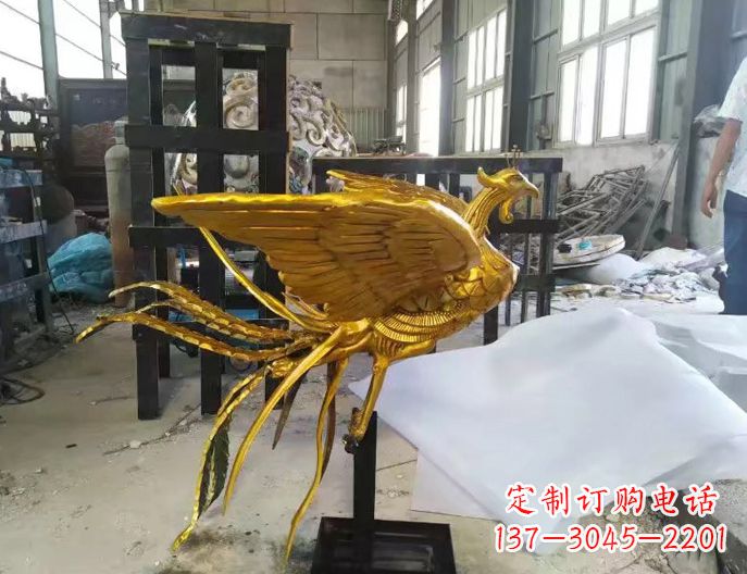 泉州精美凤凰雕塑漆金无双
