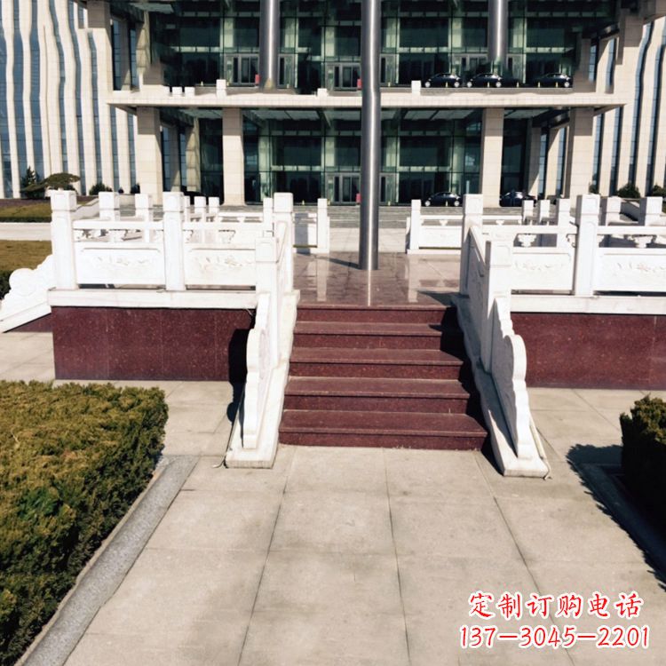泉州高贵的象征——中领雕塑升旗台雕塑