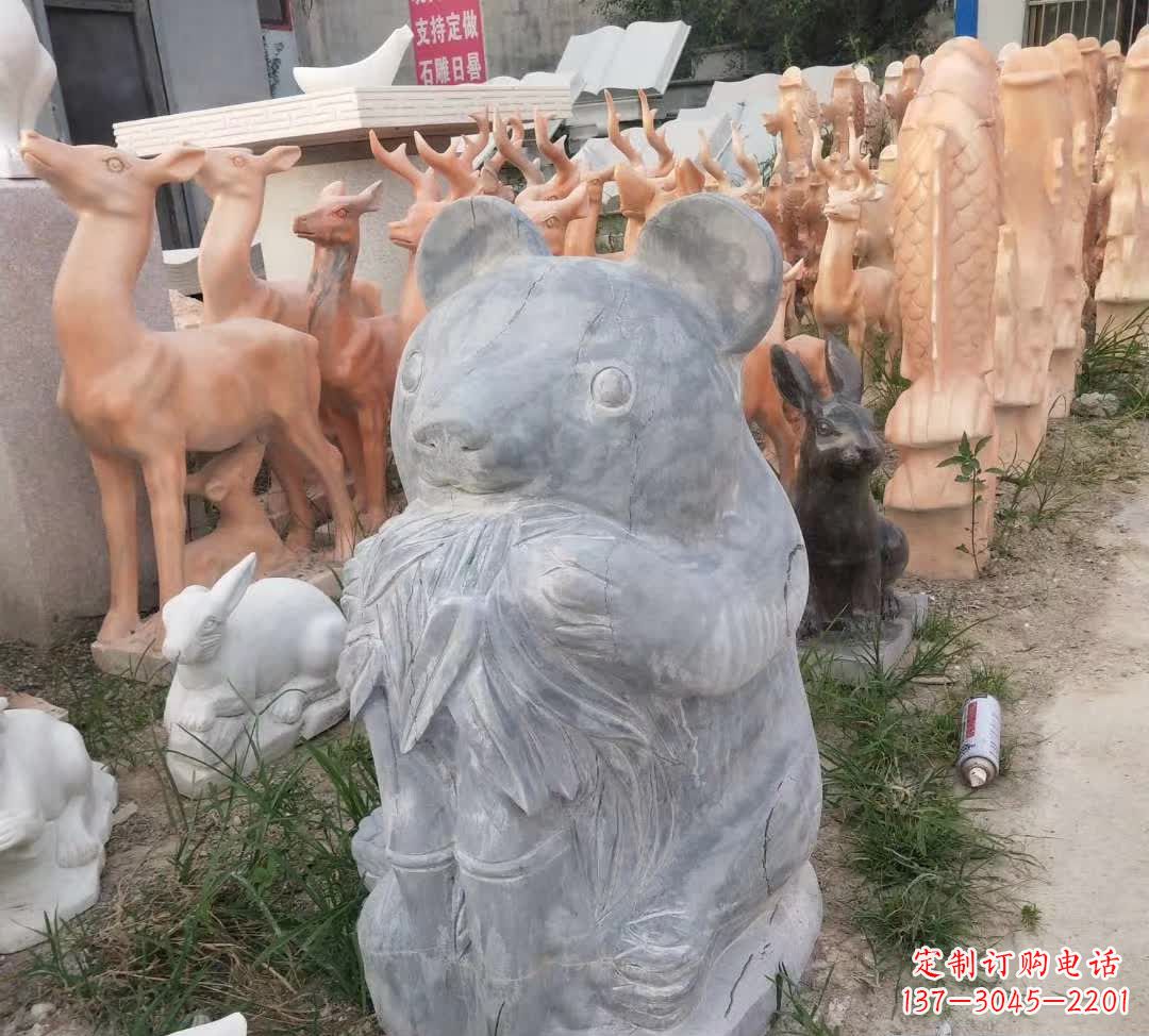 泉州青石熊猫雕塑,传承古典文化