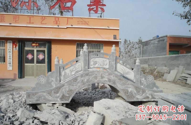 泉州青石仿古拱桥雕塑,令领雕塑为您打造
