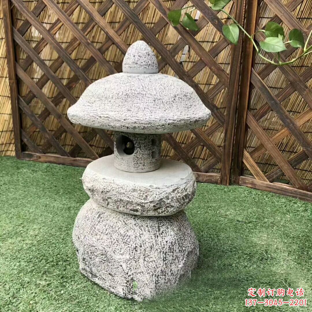 泉州青石仿古灯笼雕塑,实现仿古风格的彰显