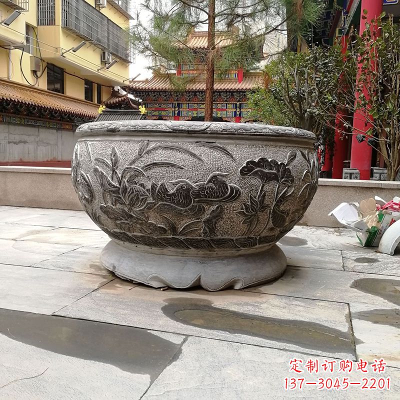 泉州青石仿古风格鱼缸雕塑