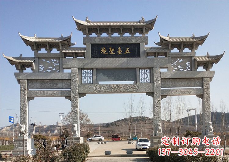 泉州青石牌坊雕塑:精美瑰丽古朴简洁