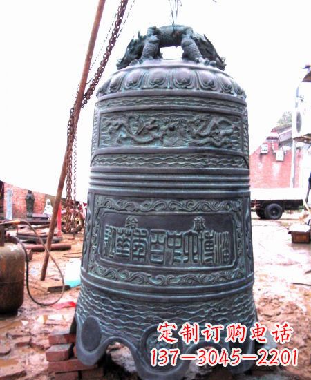 泉州精美历久弥新的青铜钟雕塑