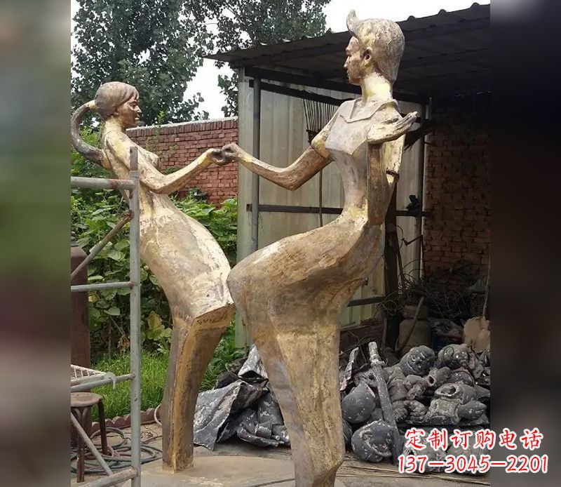 泉州专属情侣,情深伴随铜雕精美绝伦