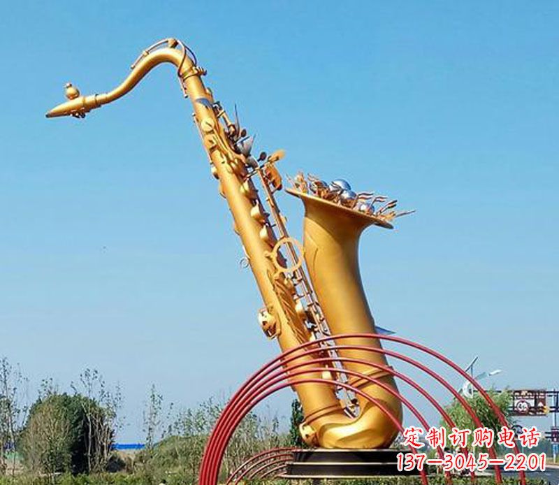 泉州萨克斯景观铜雕