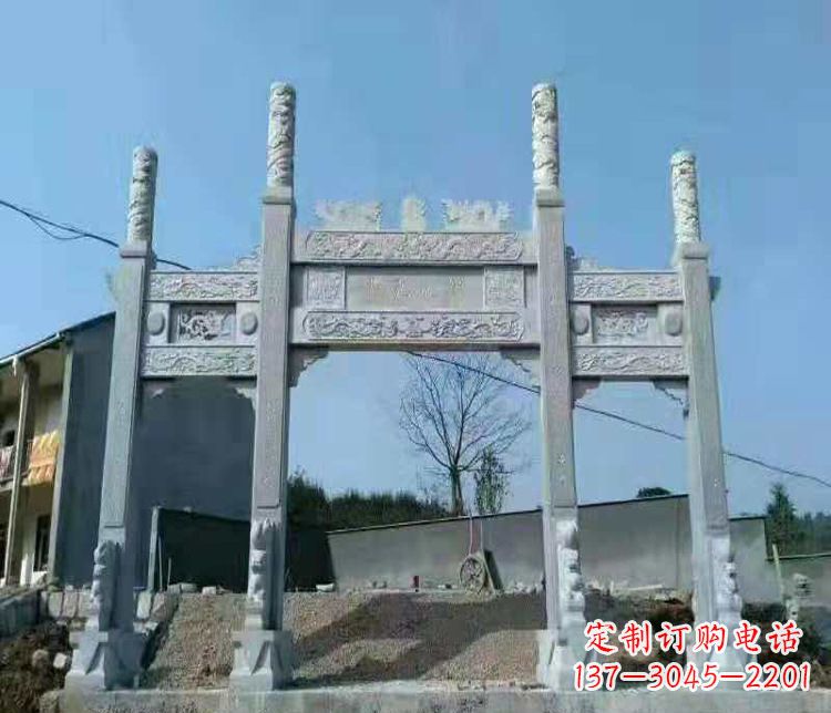 泉州三门仿古牌坊石雕,精致雕刻典雅之美