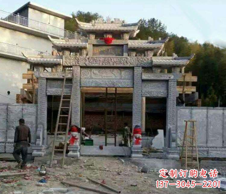 泉州三门仿古石雕牌坊打造质感升级的精致建筑