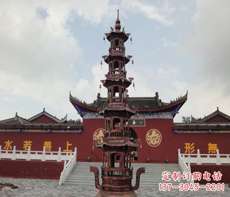 泉州三足铜香炉雕塑,精美绝伦