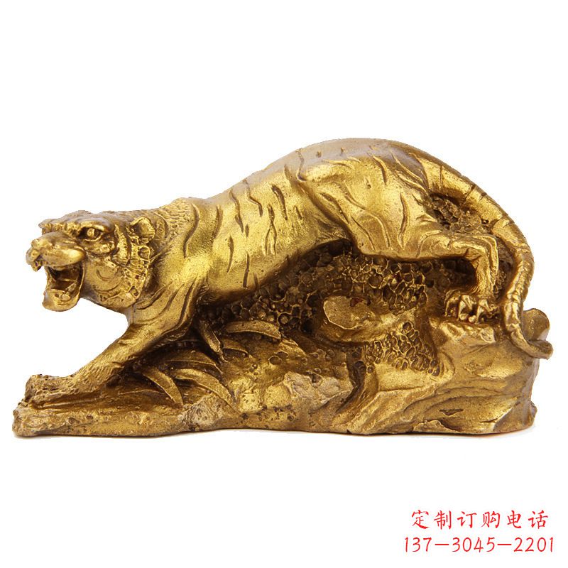泉州中领雕塑生肖铜虎鎏金摆件,是一款以生肖虎…