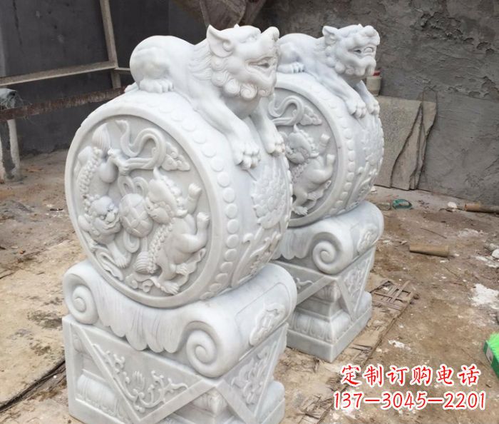 泉州中领雕塑领先制作狮子抱鼓石门墩