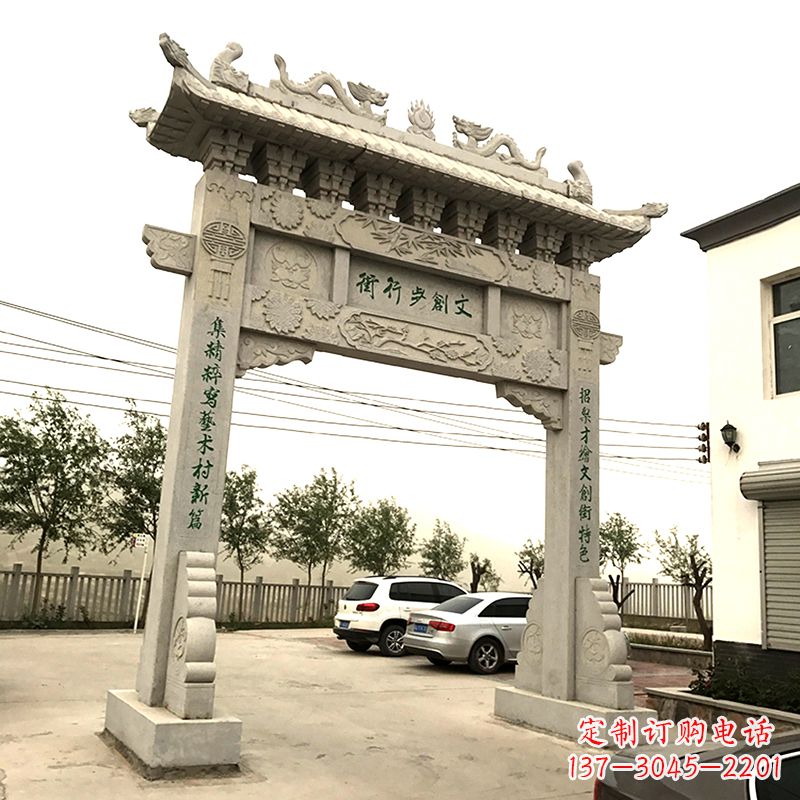 泉州欣赏古老石材牌坊雕塑
