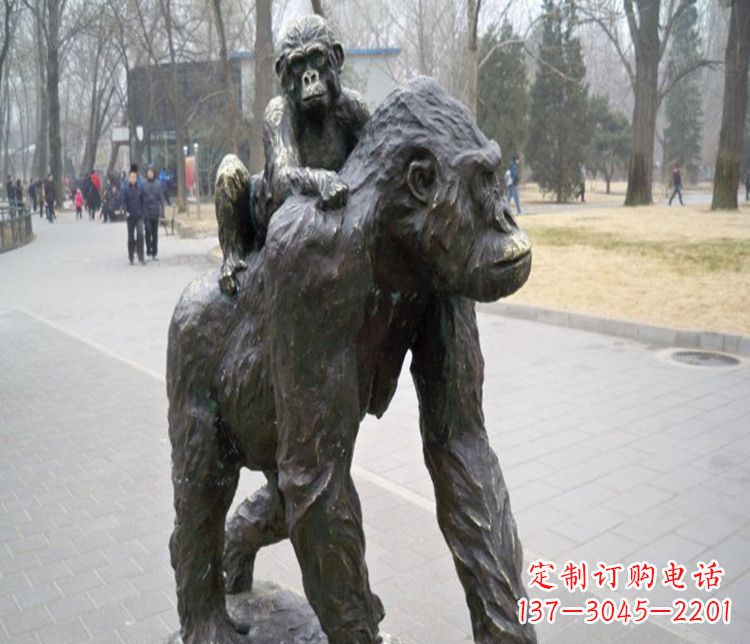 泉州多姿多彩的猩猩雕塑