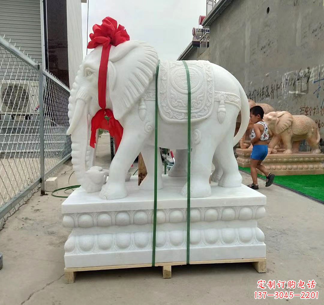 泉州石雕汉白玉大象雕塑