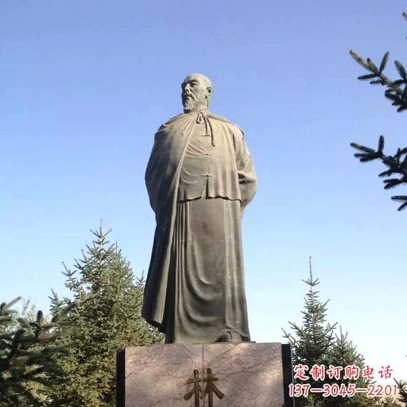 泉州令人敬畏的林则徐雕像