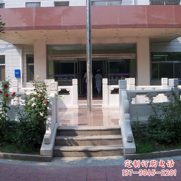 泉州石雕校园国旗台