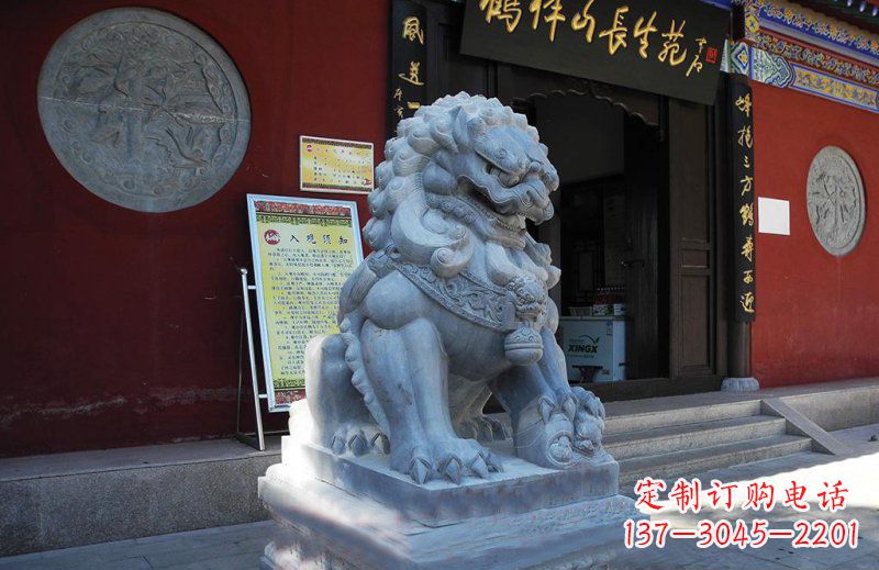 泉州石狮子寺庙门口石雕