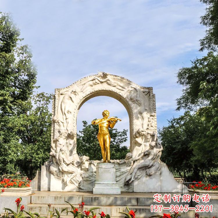泉州世界名人古典主义作曲家莫扎特公园铜雕像