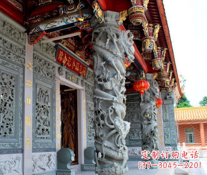 泉州寺庙景观龙柱石雕