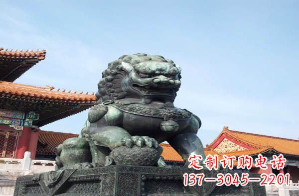 泉州寺庙门口狮子铜雕