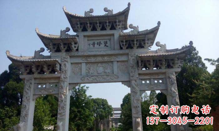 泉州寺庙三门五楼石牌坊