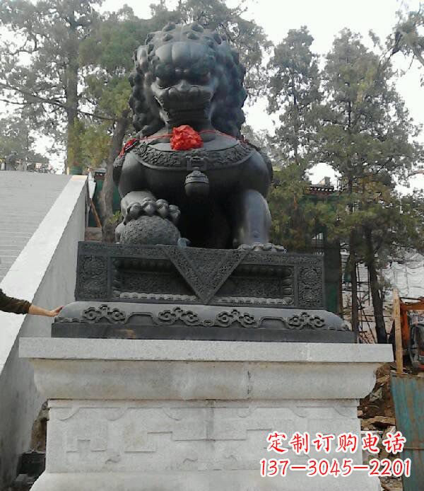 泉州寺庙狮子铜狮子雕塑