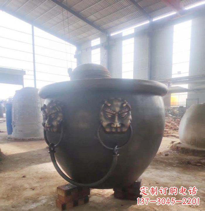 泉州寺庙水缸铜雕