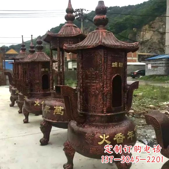 泉州寺庙铜香炉雕塑