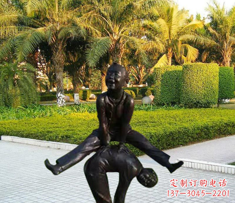 泉州跳山羊的儿童铜雕