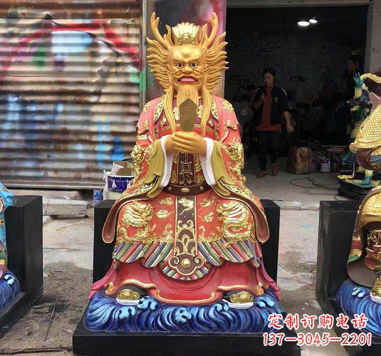 泉州铜雕彩绘坐式龙王