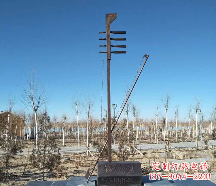 泉州铜雕二胡景观雕塑