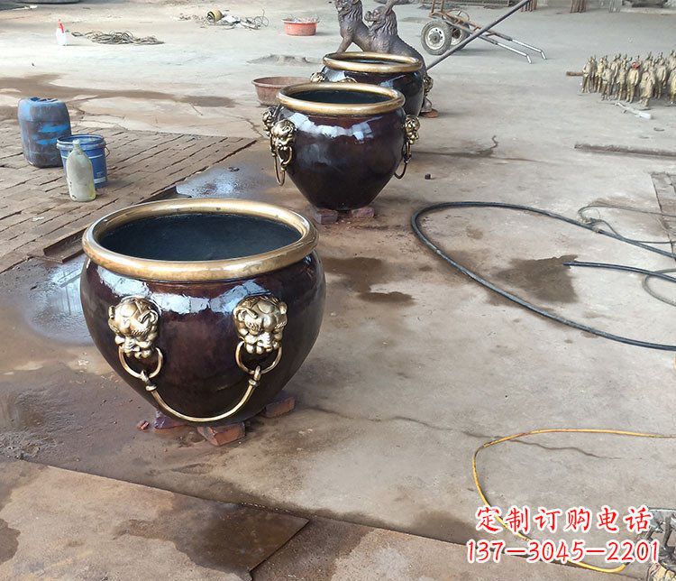 泉州铜雕故宫狮子头水缸雕塑