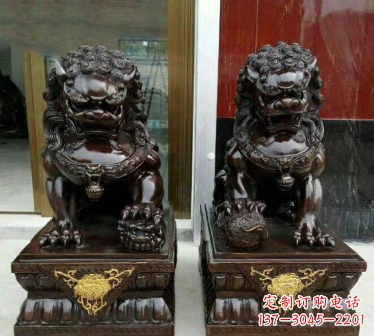 泉州铜雕故宫狮子
