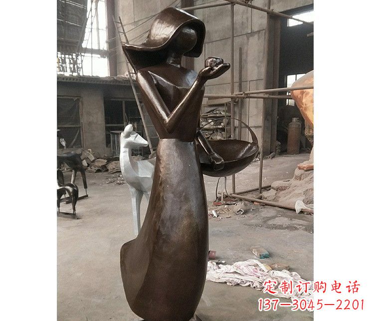 泉州铜雕逛街女孩人物雕塑