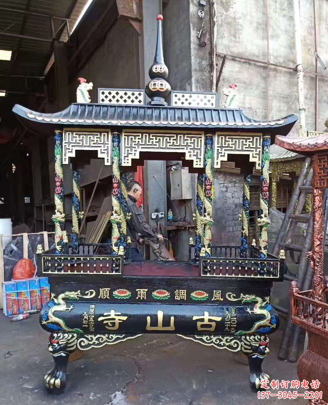 泉州铜雕香炉寺庙景观雕塑