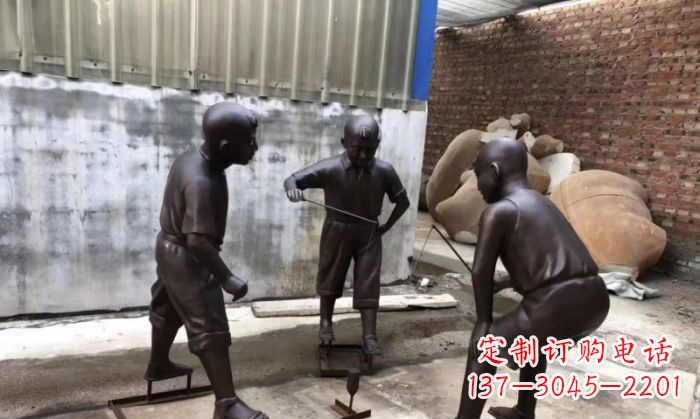 泉州玩陀螺人物铜雕 (2)
