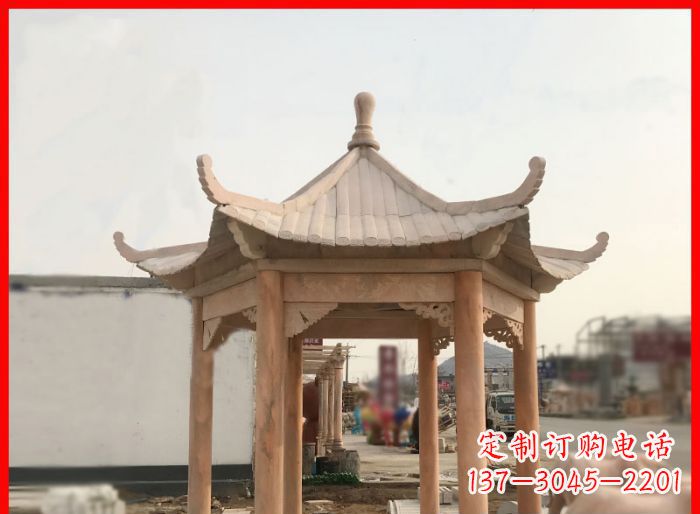 泉州晚霞红公园六角石雕凉亭