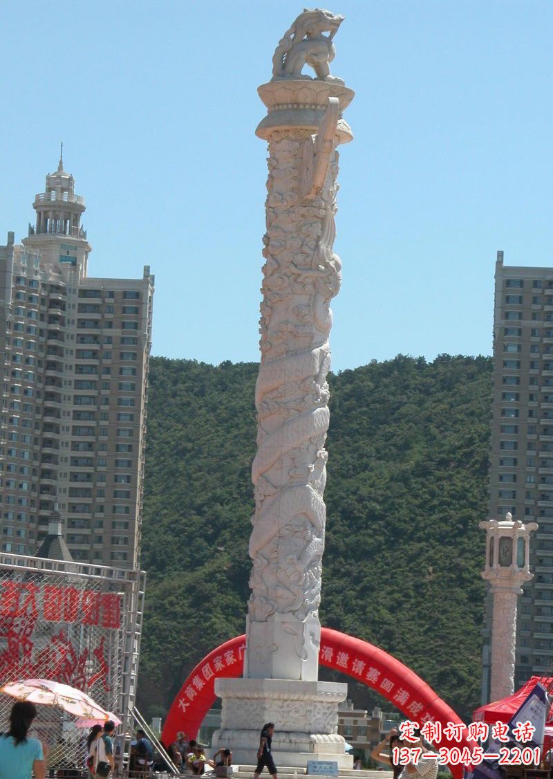 泉州晚霞红广场龙柱