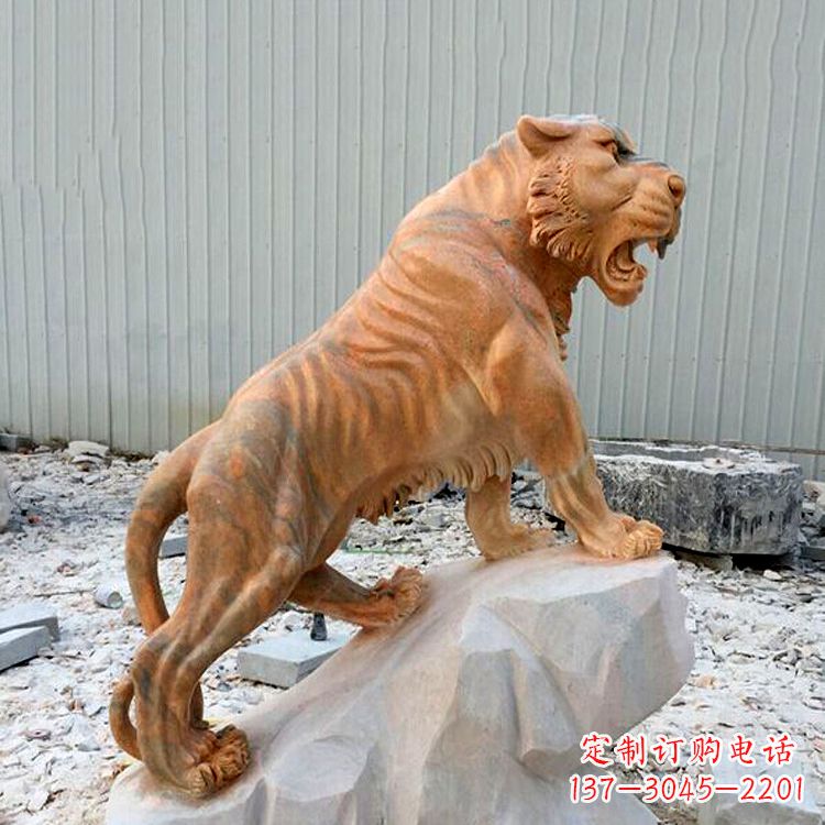 泉州晚霞红虎啸老虎动物石雕
