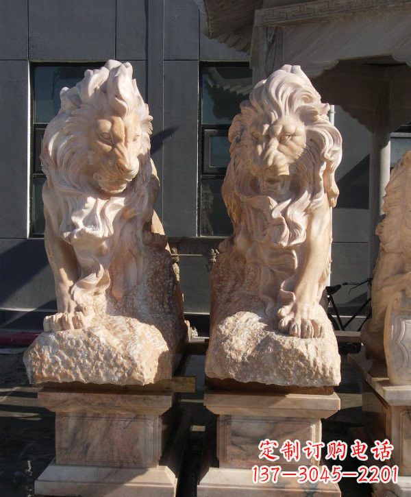 泉州晚霞红欧式狮子石雕
