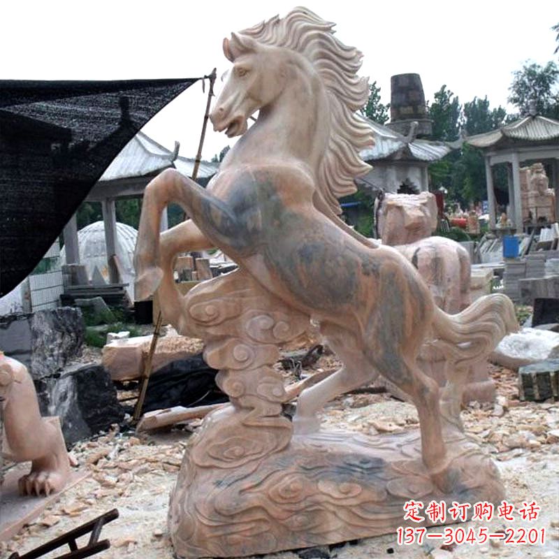 泉州晚霞红石雕马生肖动物雕塑