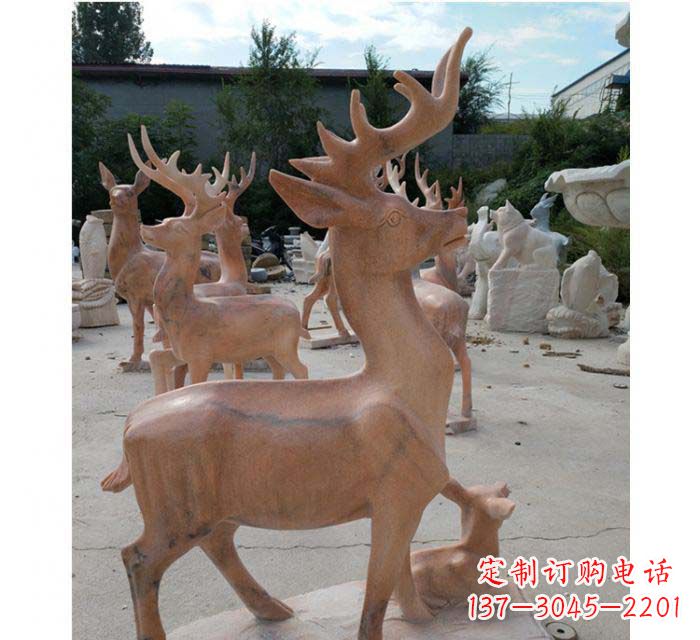 泉州晚霞红驯鹿动物公园石雕