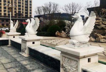 泉州中领雕塑提供最高质量的天鹅雕塑定制服务。…