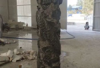 泉州精美的青石龙浮雕柱子